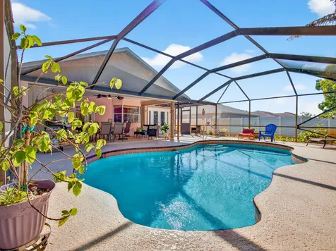 529 Se Fallon Drive Port Saint Lucie FL 34983