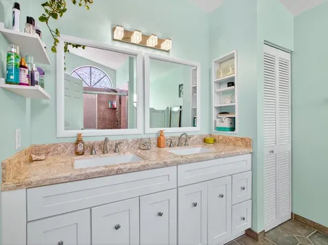 529 Se Fallon Drive Port Saint Lucie FL 34983