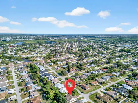 529 Se Fallon Drive Port Saint Lucie FL 34983