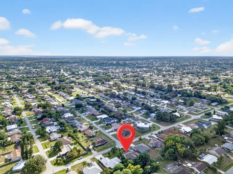 529 Se Fallon Drive Port Saint Lucie FL 34983