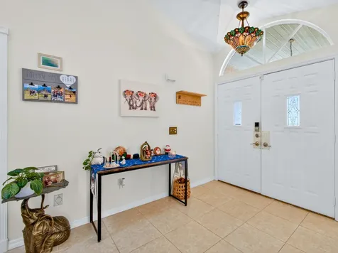 529 Se Fallon Drive Port Saint Lucie FL 34983