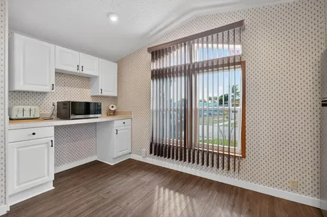 11055 Se Federal Highway Hobe Sound FL 33455