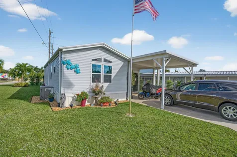 11055 Se Federal Highway Hobe Sound FL 33455