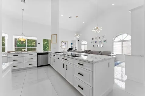 1290 Manor Court Weston FL 33326