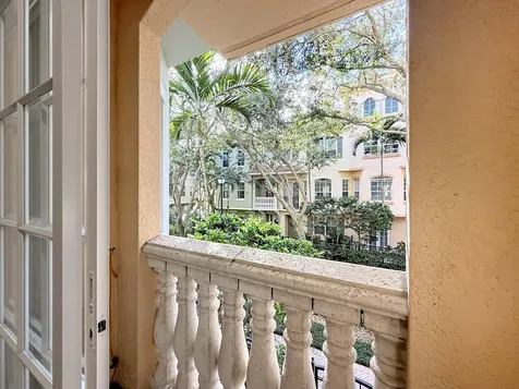 2724 Ravella Way Palm Beach Gardens FL 33410