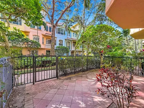 2724 Ravella Way Palm Beach Gardens FL 33410