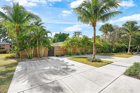 226 NE 5th Terrace Delray Beach FL 33483