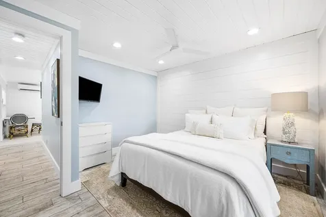 226 NE 5th Terrace Delray Beach FL 33483