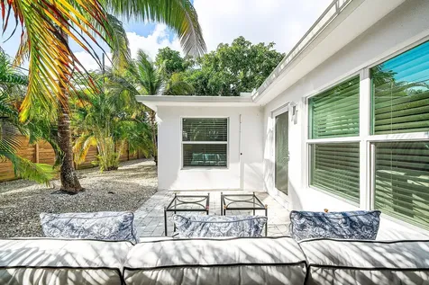 226 NE 5th Terrace Delray Beach FL 33483
