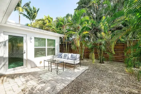 226 NE 5th Terrace Delray Beach FL 33483