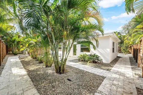 226 NE 5th Terrace Delray Beach FL 33483