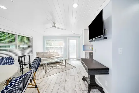 226 NE 5th Terrace Delray Beach FL 33483