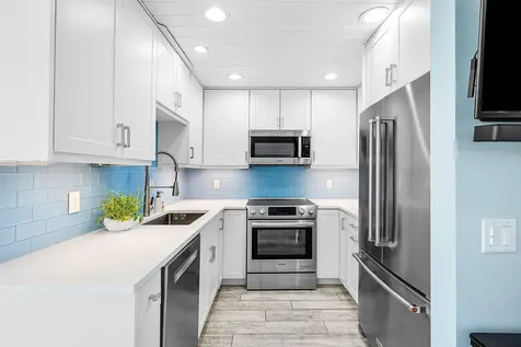 226 NE 5th Terrace Delray Beach FL 33483