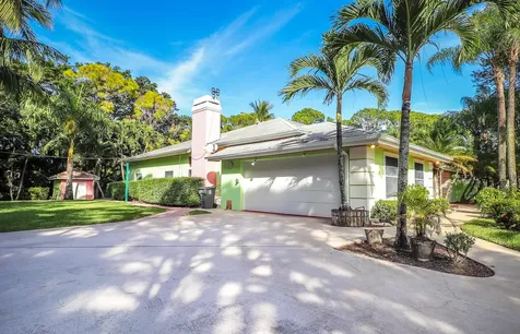 6599 140th Lane Palm Beach Gardens FL 33418