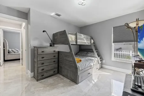 2471 Se Leithgow Street Port Saint Lucie FL 34952