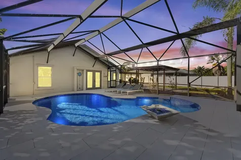 2471 Se Leithgow Street Port Saint Lucie FL 34952