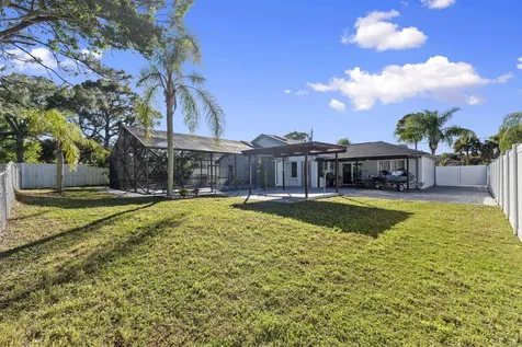2471 Se Leithgow Street Port Saint Lucie FL 34952