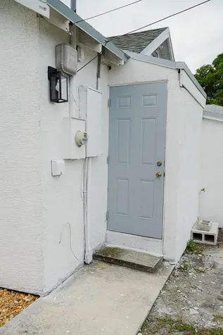 908 W 5th Street Riviera Beach FL 33404