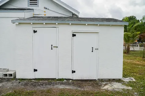 908 W 5th Street Riviera Beach FL 33404