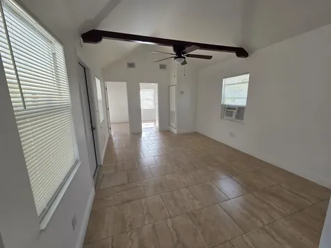 908 W 5th Street Riviera Beach FL 33404
