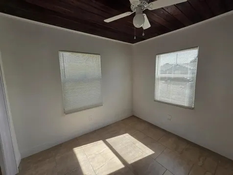 908 W 5th Street Riviera Beach FL 33404