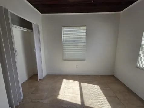 908 W 5th Street Riviera Beach FL 33404