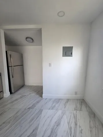 908 W 5th Street Riviera Beach FL 33404