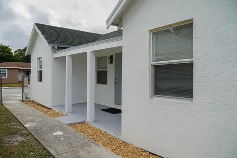 908 W 5th Street Riviera Beach FL 33404