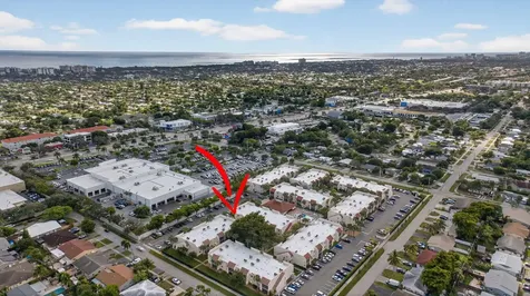 1428 Se 4th Avenue Deerfield Beach FL 33441