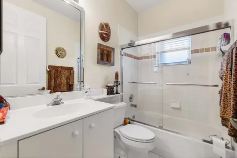 6807 W Liseron Boynton Beach FL 33437