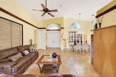 6807 W Liseron Boynton Beach FL 33437