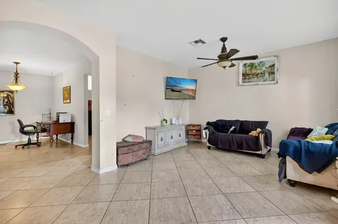 6720 Osage Circle Greenacres FL 33413
