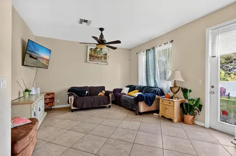 6720 Osage Circle Greenacres FL 33413