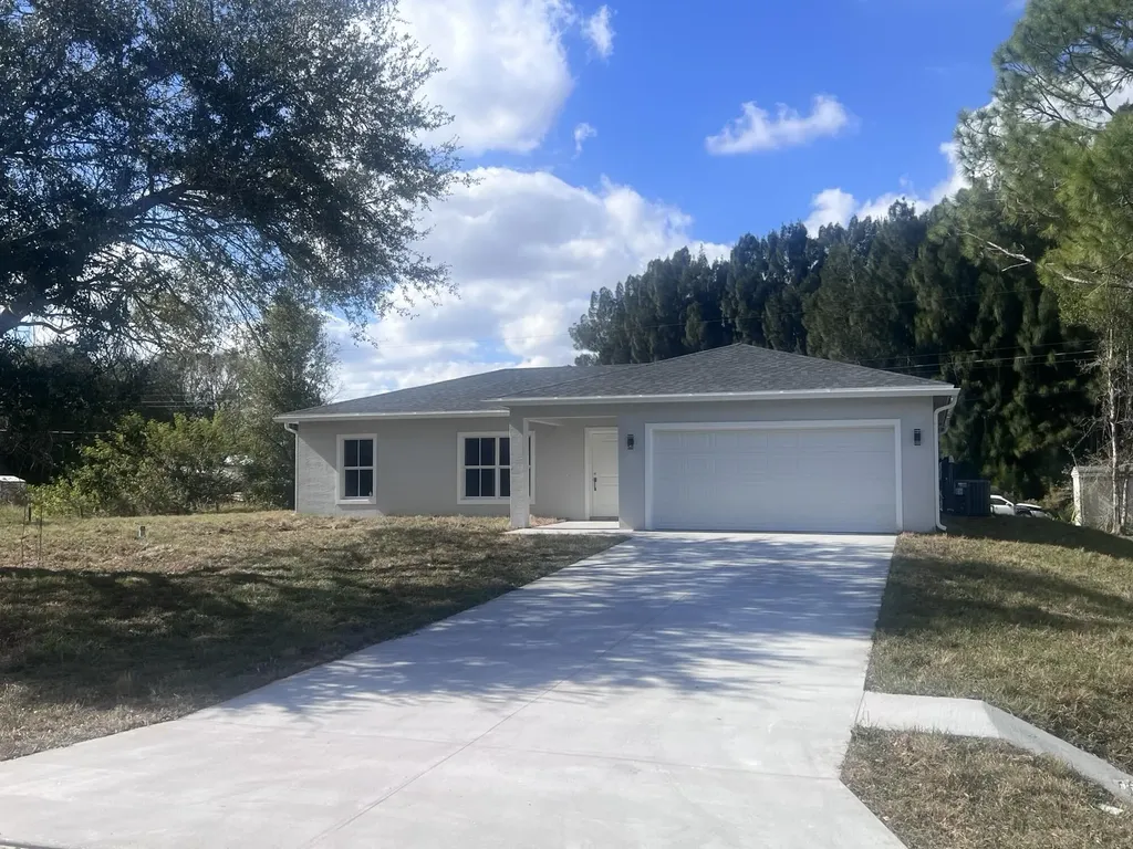 3347 Nw 18th Avenue Okeechobee FL 34972