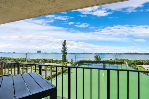 5420 N Ocean Drive Singer Island FL 33404