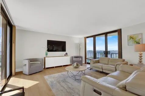 5420 N Ocean Drive Singer Island FL 33404