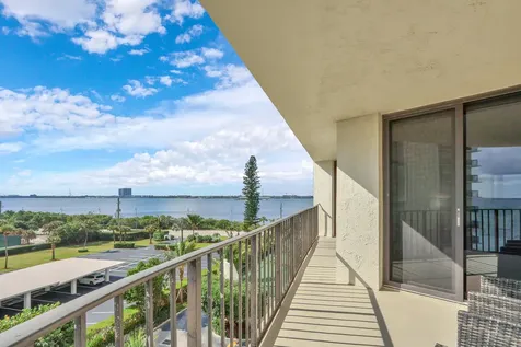 5420 N Ocean Drive Singer Island FL 33404