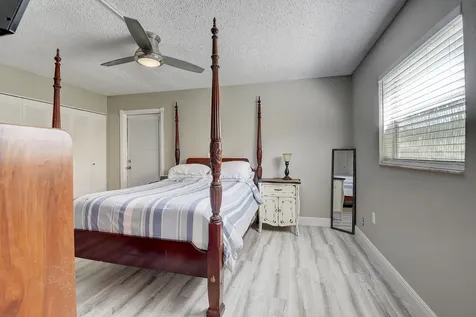 151 Saxony D Delray Beach FL 33446