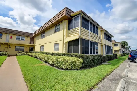 151 Saxony D Delray Beach FL 33446