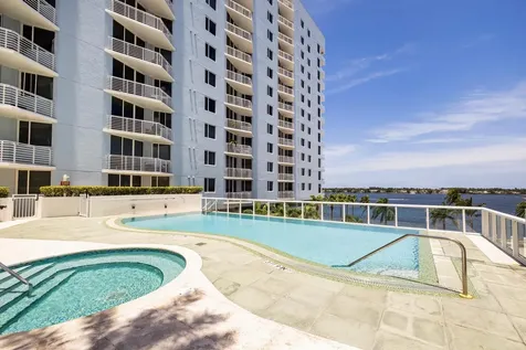 1551 N Flagler Drive West Palm Beach FL 33401