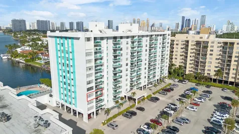 2841 Ne 163rd Street North Miami Beach FL 33160