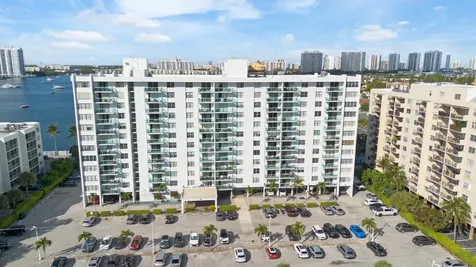 2841 Ne 163rd Street North Miami Beach FL 33160