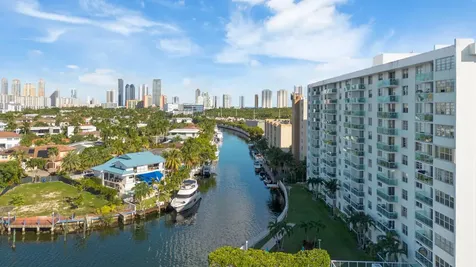 2841 Ne 163rd Street North Miami Beach FL 33160