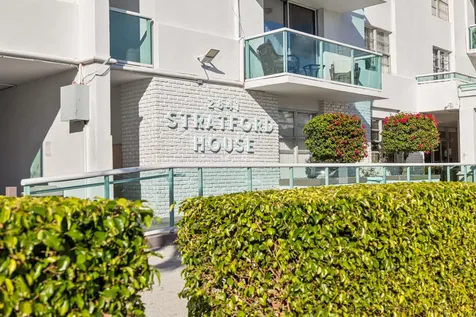 2841 Ne 163rd Street North Miami Beach FL 33160