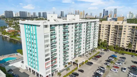 2841 Ne 163rd Street North Miami Beach FL 33160
