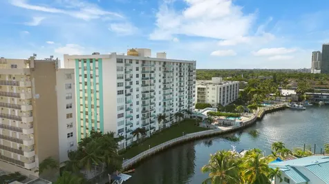 2841 Ne 163rd Street North Miami Beach FL 33160
