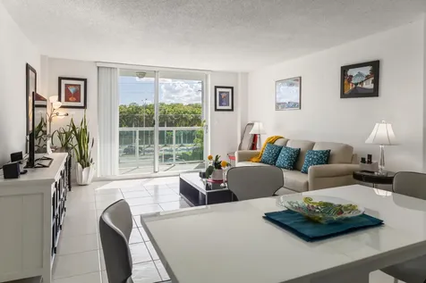 2841 Ne 163rd Street North Miami Beach FL 33160