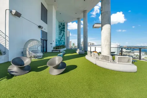 398 Ne 5th Street Miami FL 33132