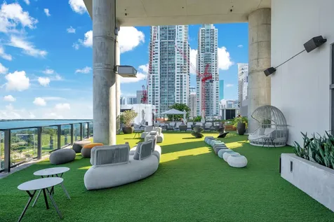 398 Ne 5th Street Miami FL 33132