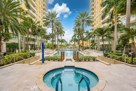 625 Casa Loma Boulevard Boynton Beach FL 33435